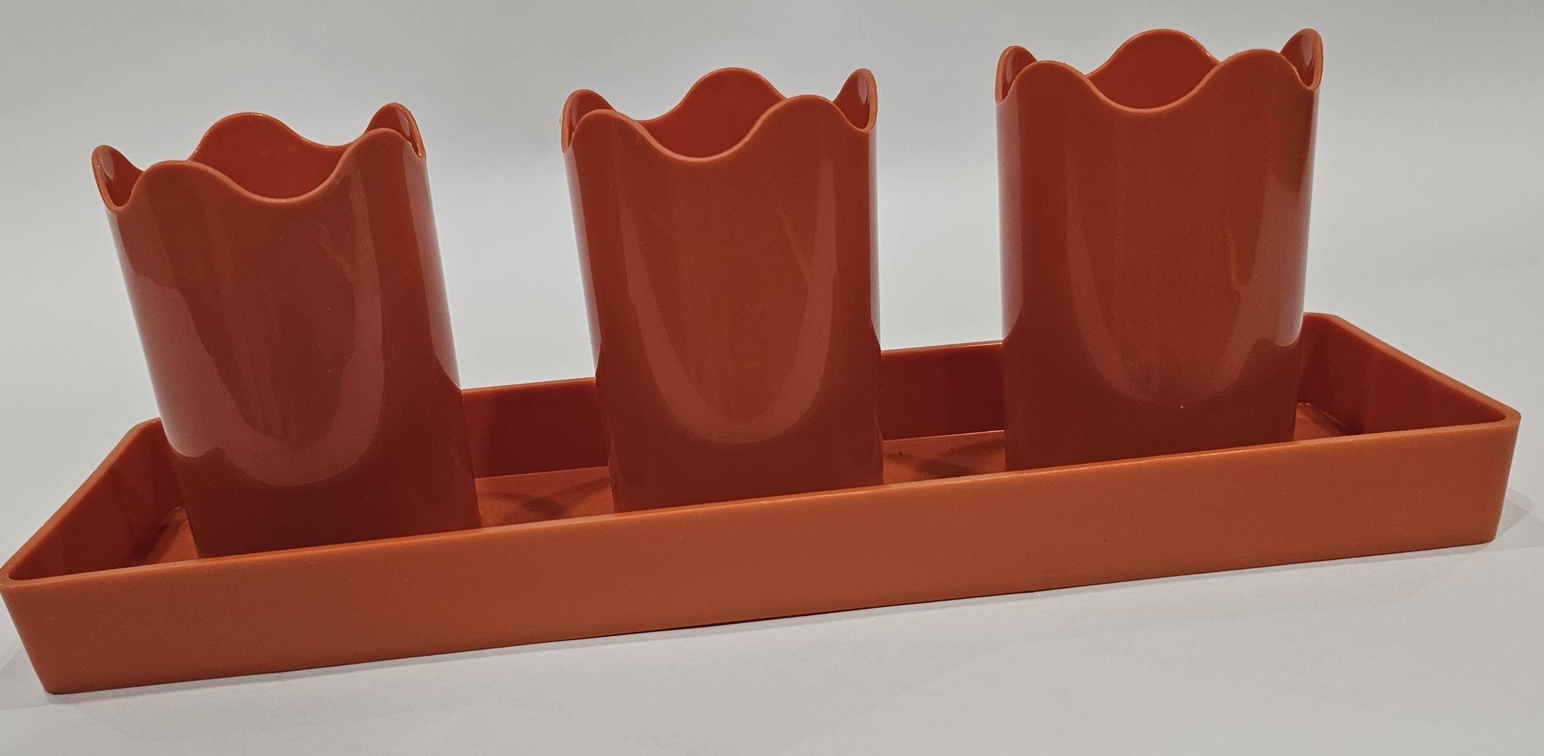 Austin Planter - Wholesale Plant Pot - Wavy 2-inch APW Flower 3-Pots with 1-Rectangle Saucer4