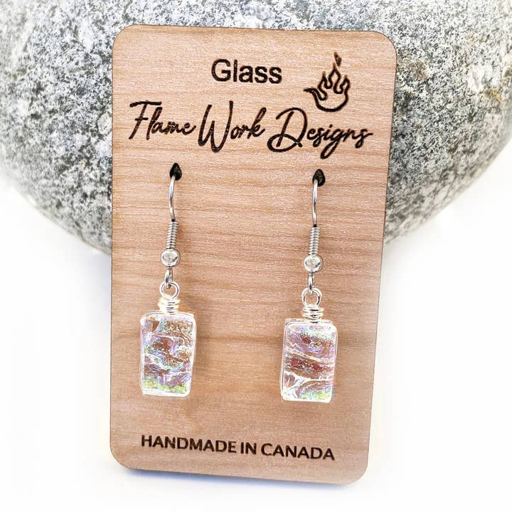Flame Work Designs - Glass Jewelry - Vente Boucles d'oreilles pendantes - Boucles d'oreilles en verre dichroïque - Rainbow Clear