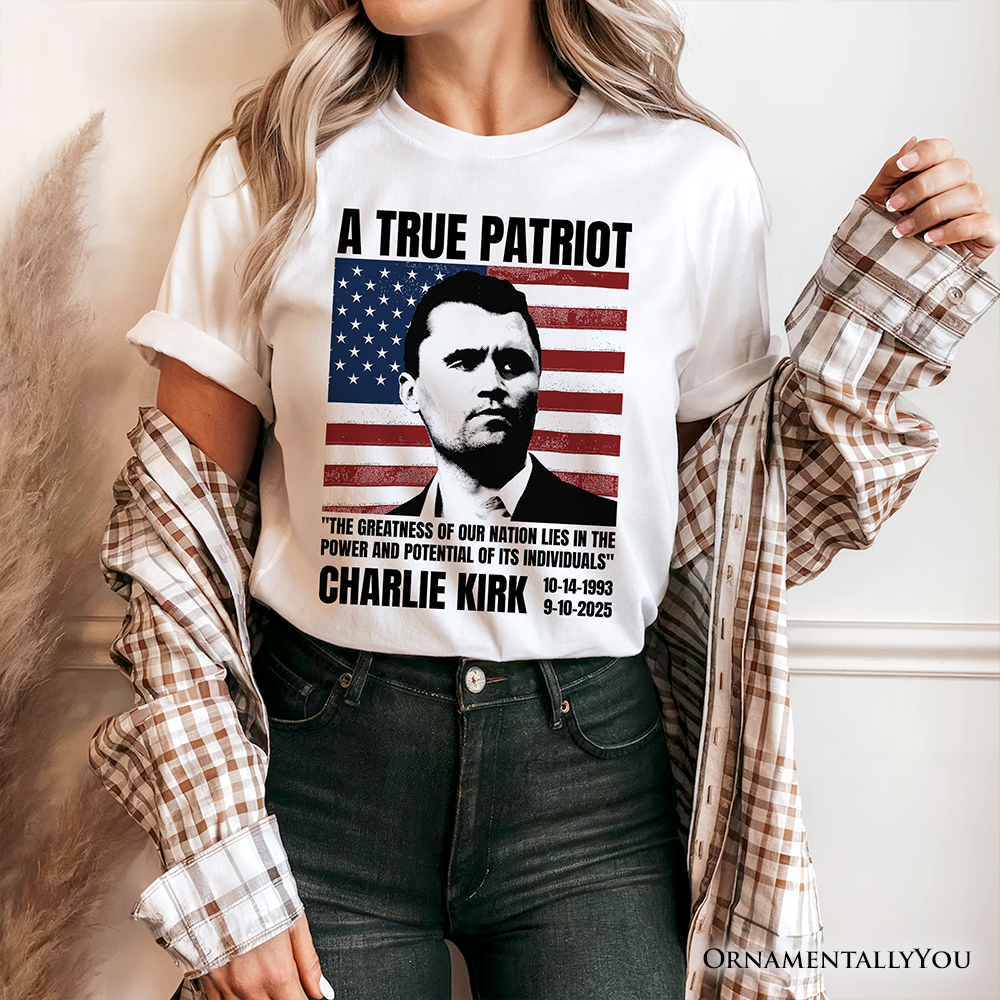 Bianco Maglietta di un vero patriota americano, maglietta con citazione di Charlie Kirk in vendita all'ingrosso su Faire4