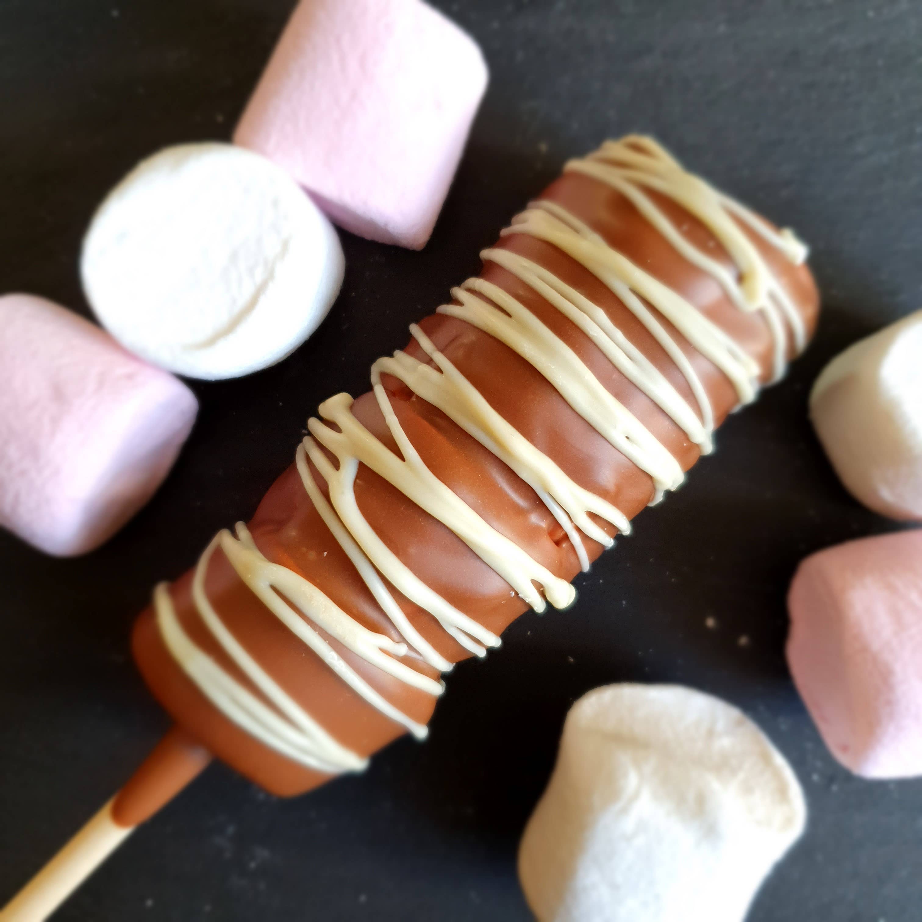 Cwtsh Chocolate - Wholesale Lollipop - Marshmallow Swizzler lollipop5