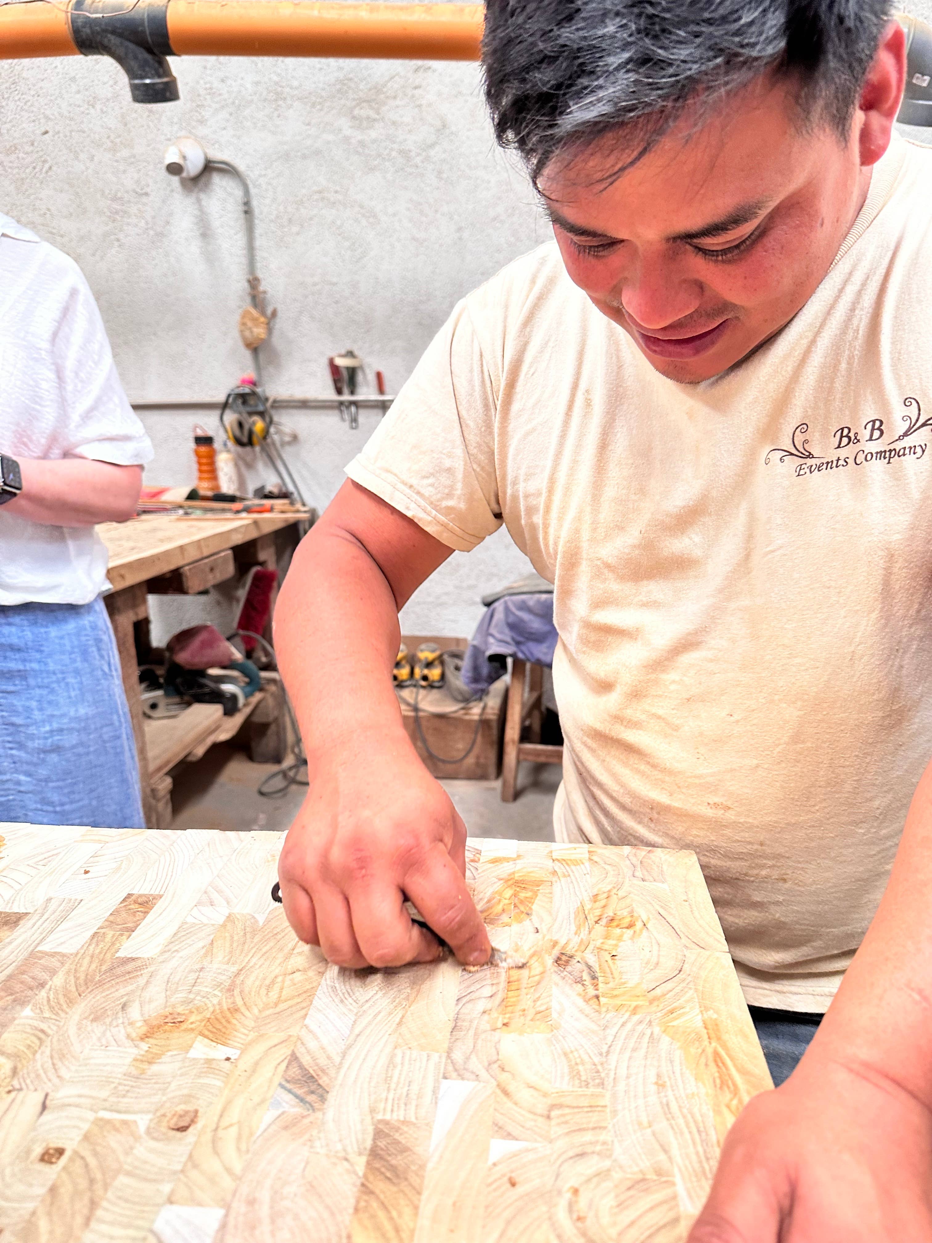 Sobremesa – Engroshandel Skærebræt – Høj Enkel Skærebræt i Træ (28"Lx11"B) Charcuteriebræt4