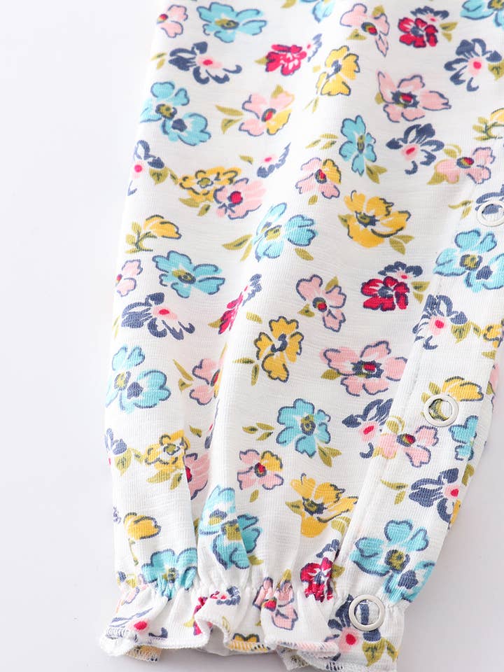 Platinfarbener Baby-Mädchen-Strampler mit Blumenmuster für den Großhandel von Mom & Co.