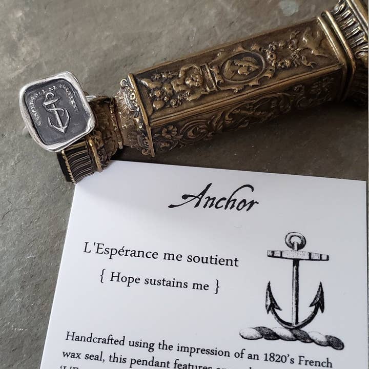Plum and Posey – wholesale Signetring – Ankare Hope - vax tätning Ring