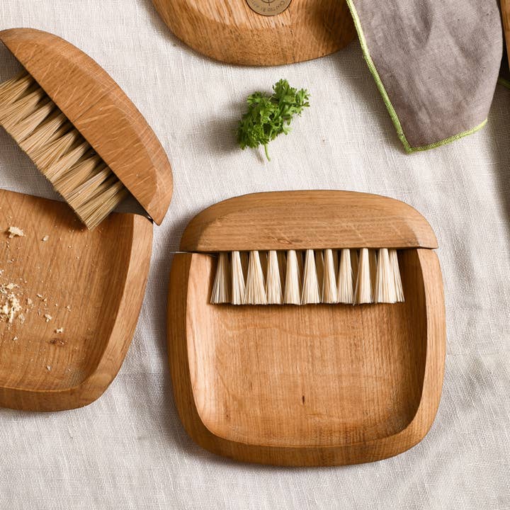 The Collective - Wholesale Decorative Tabletop Object - Belfort Crumb Brush Set