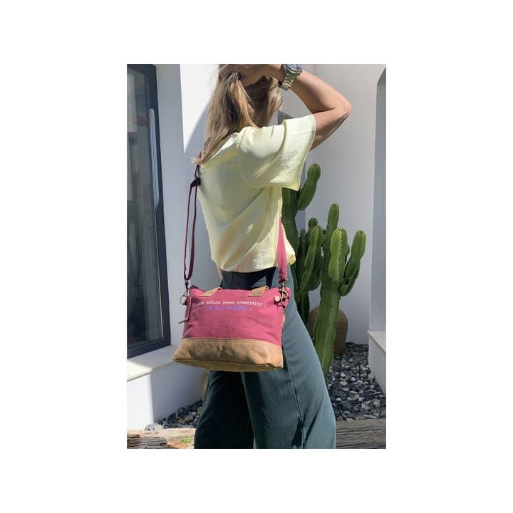 Casa Natura Design SL - Wholesale Shoulder Bag - Unisex - ELIZA EL05 High-Quality Leather Functional Bag3