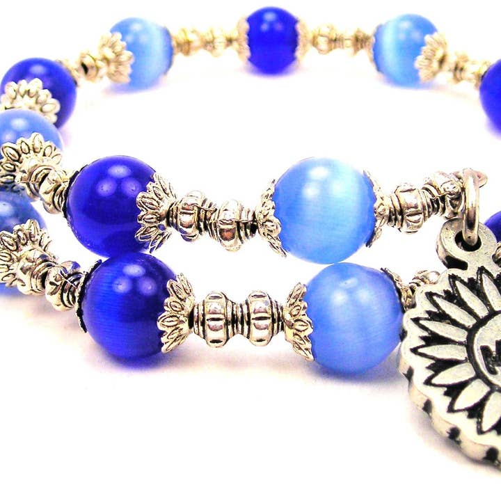 Maman Fleur Eye de Chat Bracelet Wrap Perlé pour la vente par Chubby Chico Charms