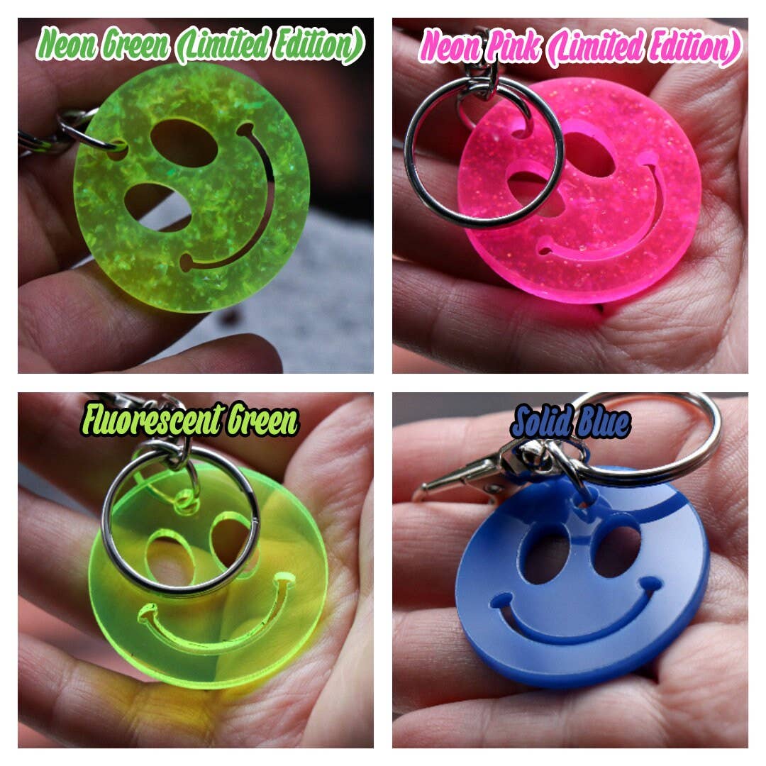 DeanMish – Engroshandel Nøglering - Dame – Laserskåret Mini Smiley akryl nøgleringe3