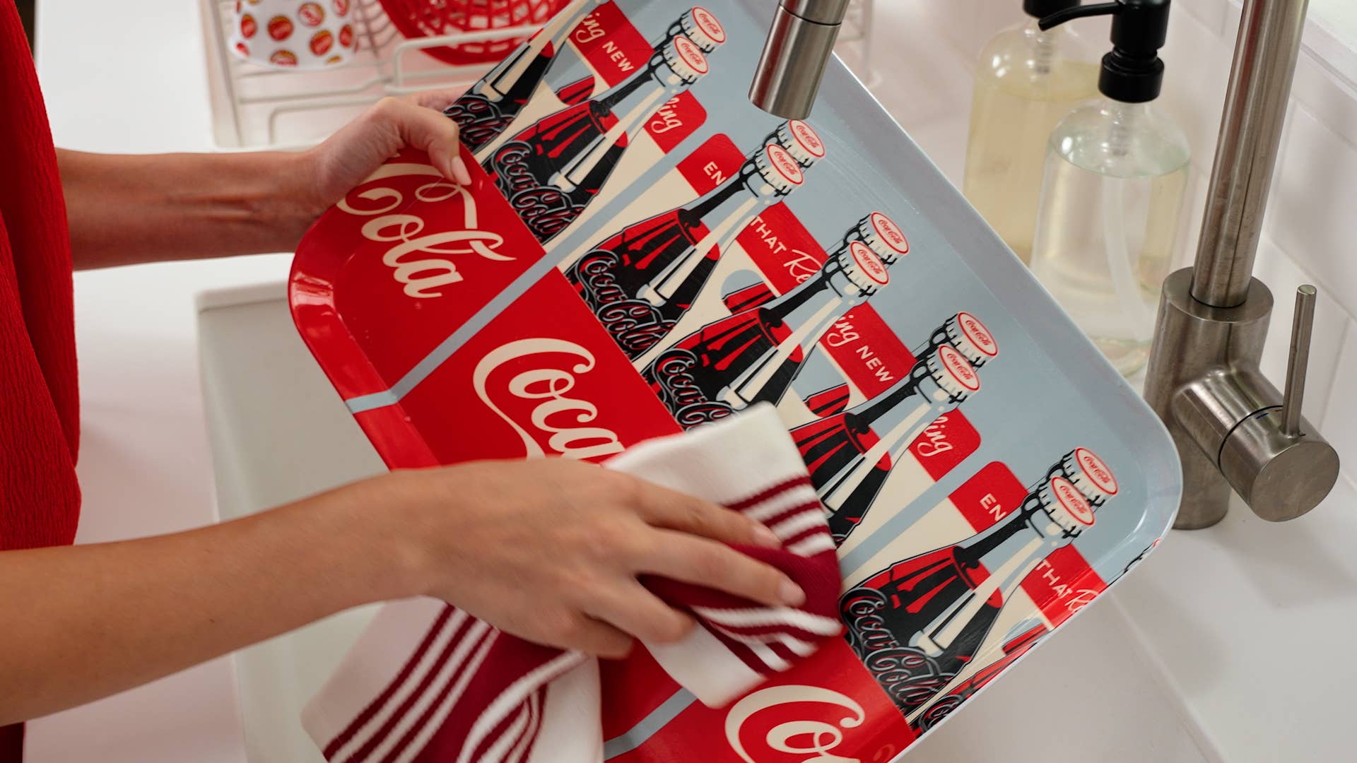 TableCraft Products Company - Wholesale Serving Tray - Coca-Cola ''6 Pack'' Graphic Serving Tray5