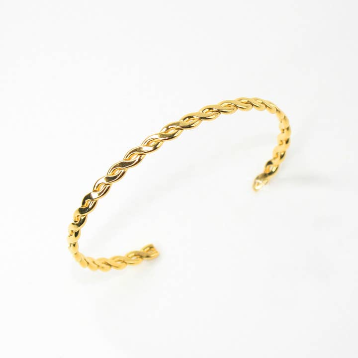 Brazalete Bliss and other Purchase Wholesale aretes económicos. Free Returns & Net 60 Terms on Faire trending on Faire.