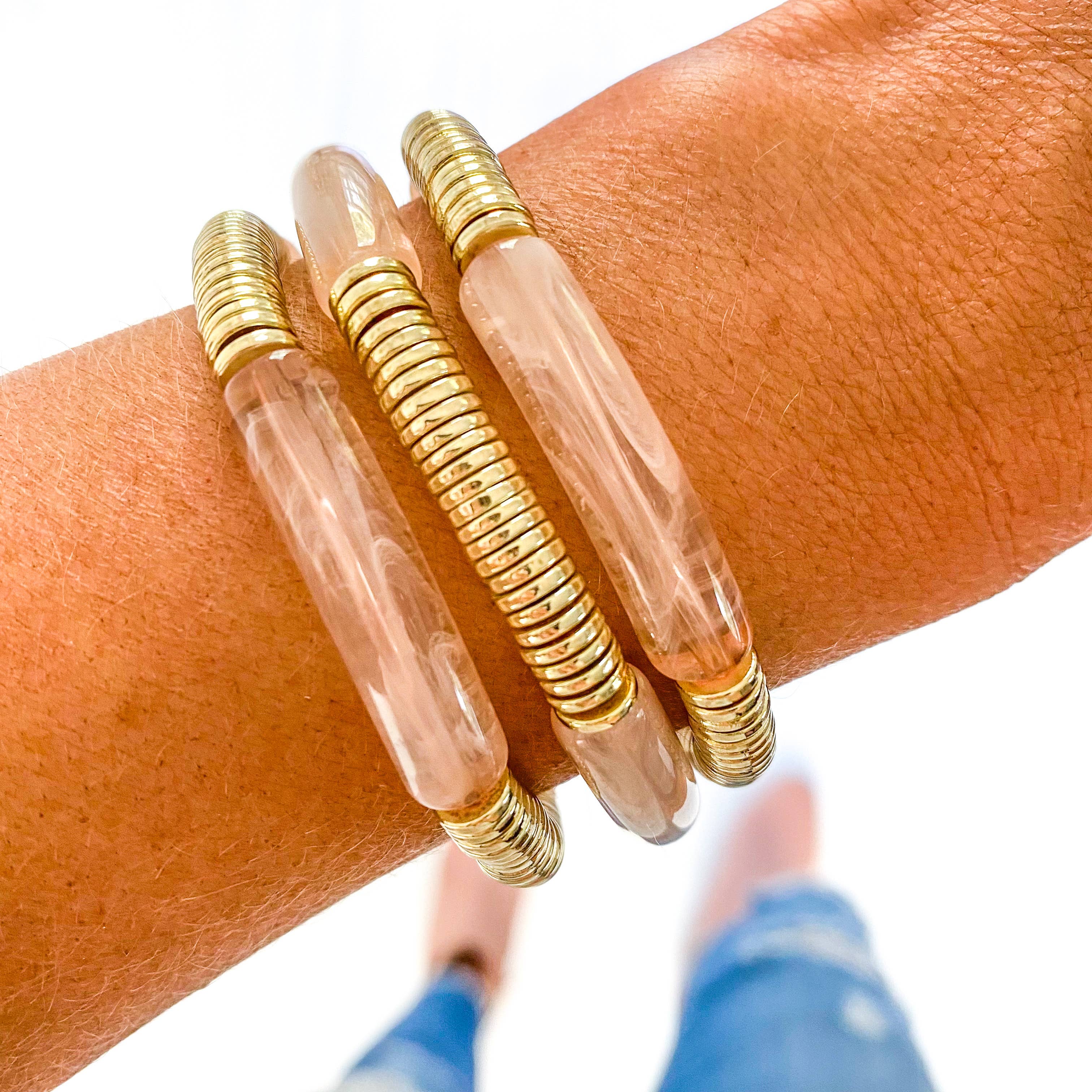 Savvy Bling - Wholesale Beaded Bracelet - Acrylic Tube Bamboo Bracelet & Gold0
