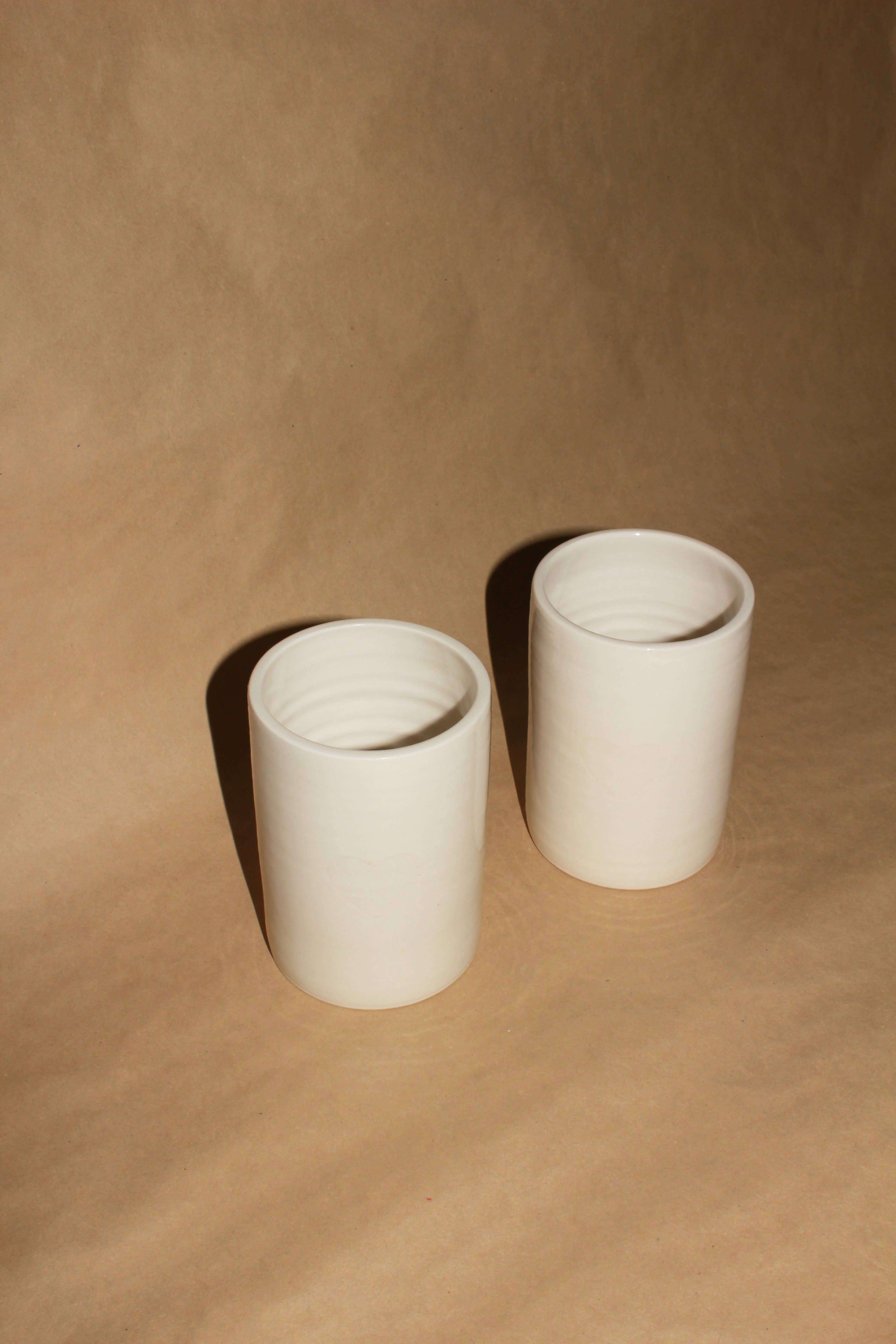 Natalya Jane Ceramics – Großhandel Kaffeebecher – Handgefertigte Keramiktasse - Glossy Cream1