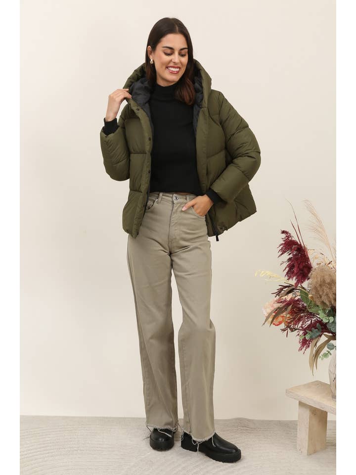 Attrait Paris - Wholesale Puffer Jacket - Women's - Short hooded jacket with side edges18