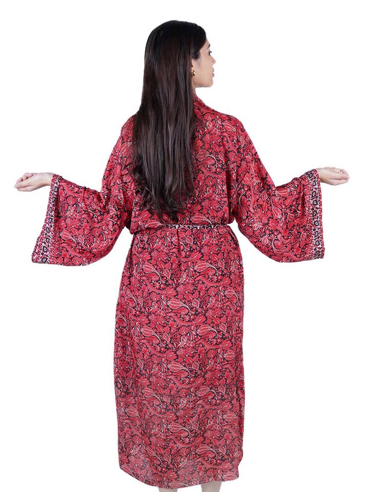 Kantha Decor - Wholesale Kimono - Dames - Nieuwe luxe zijden boho kimono huisjas - rood en zwart met bloemen