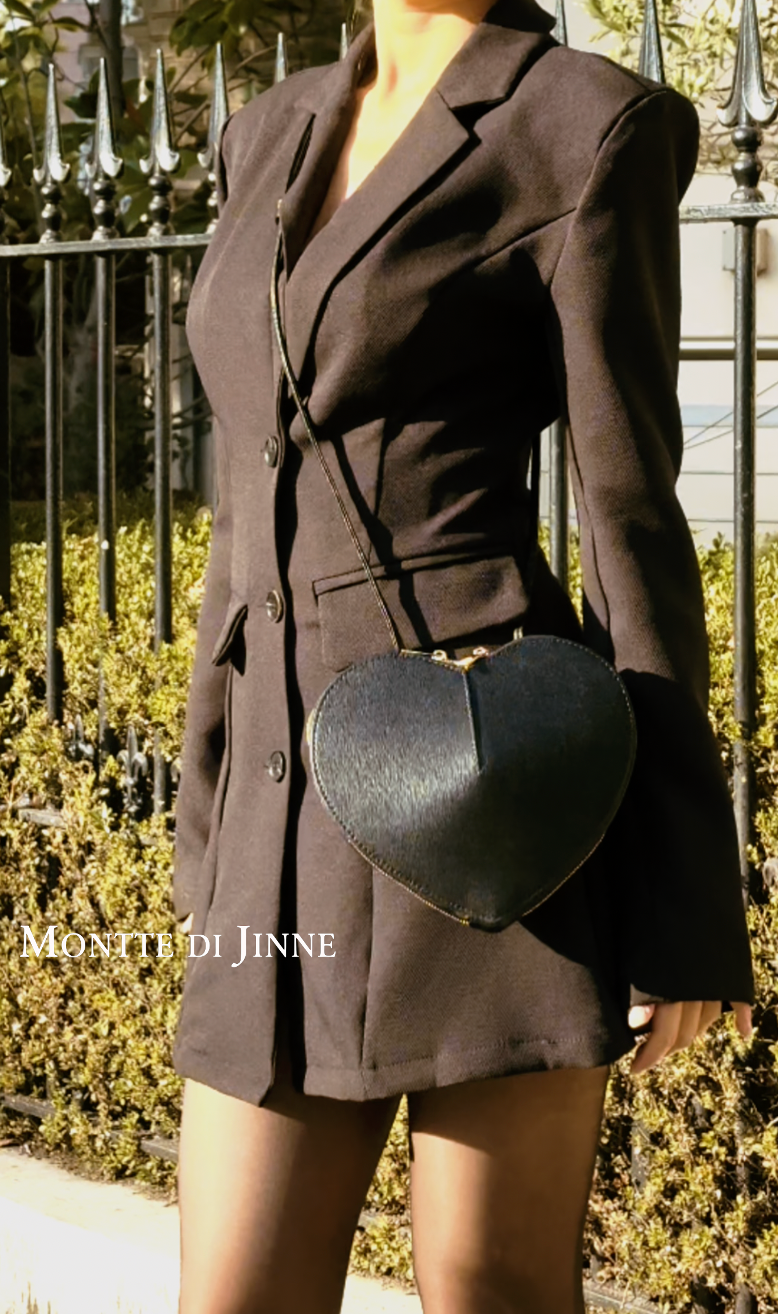 MONTTE DI JINNE - Wholesale Crossbody Bag - Women's - Italian Genuine Leather Elegant Heart-Shaped Crossbody Bag6