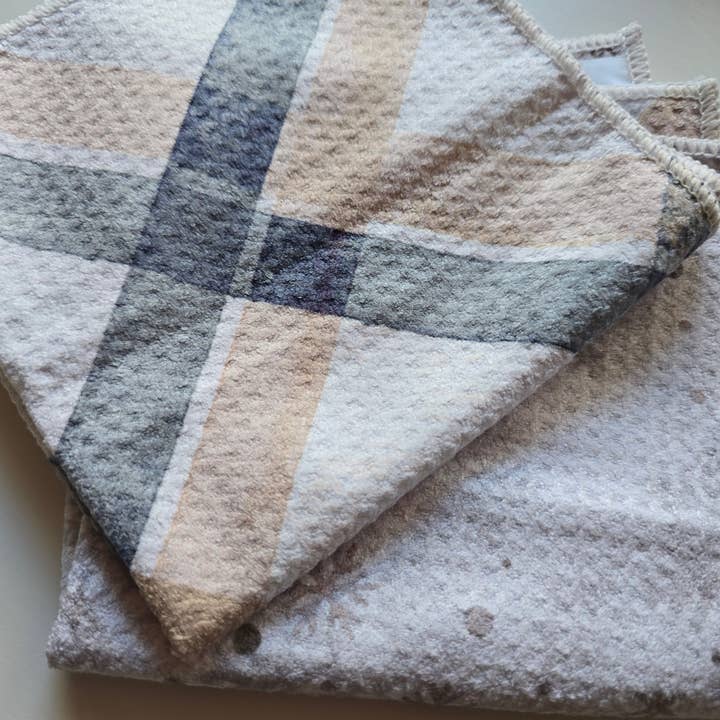 Berry Sweet Towels - Wholesale Wash Cloth - Winter Wishes Washcloth2