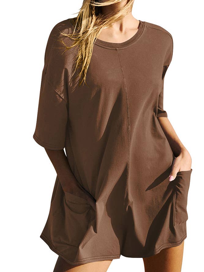 UNISHE - Wholesale Romper - Women's - Backless V Neck Short Sleeves Loose Pockets Romper ASJP07910