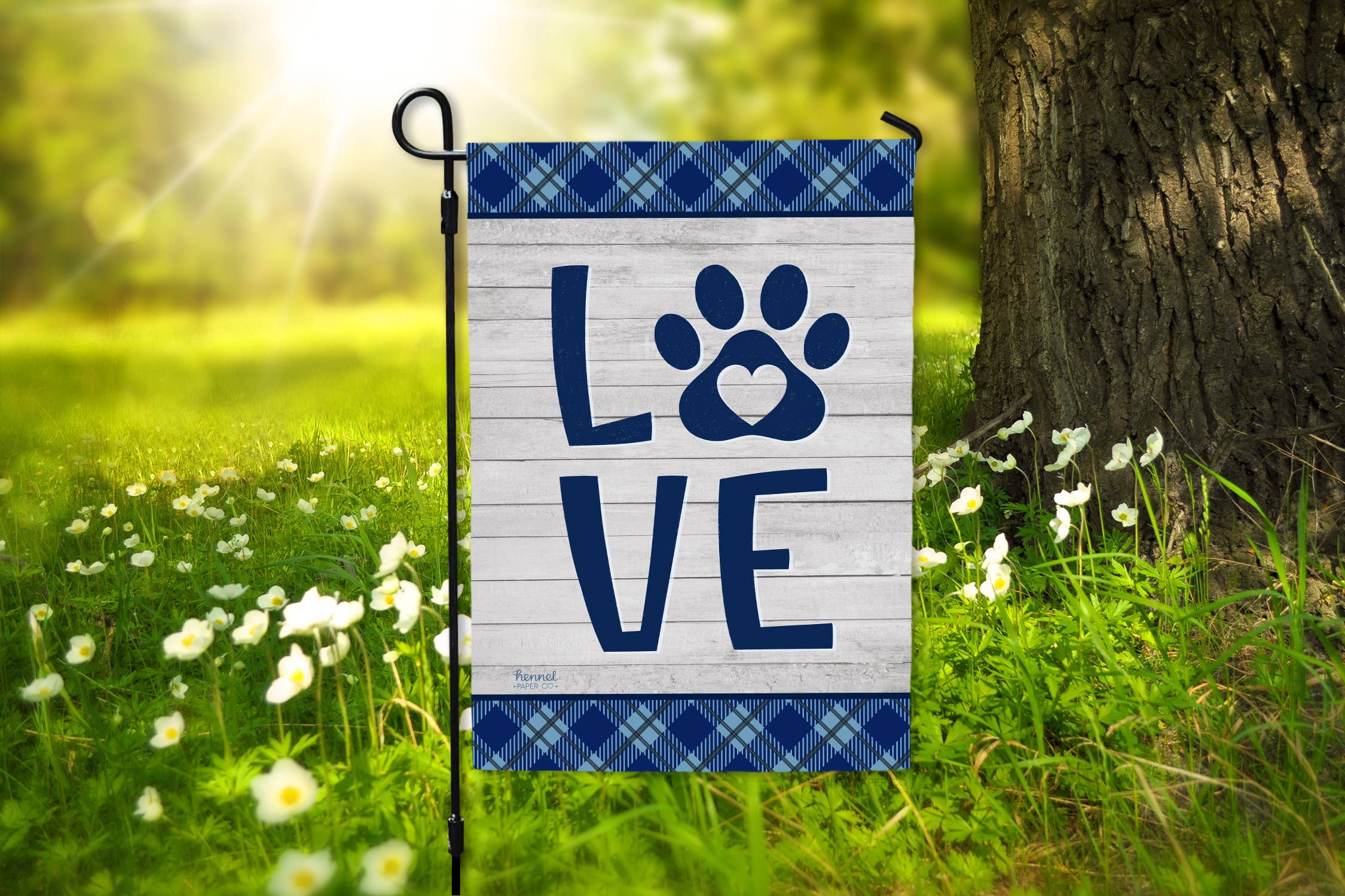 Hennel Paper Co. - Wholesale Flag - Garden Flag - Love Paw Print2