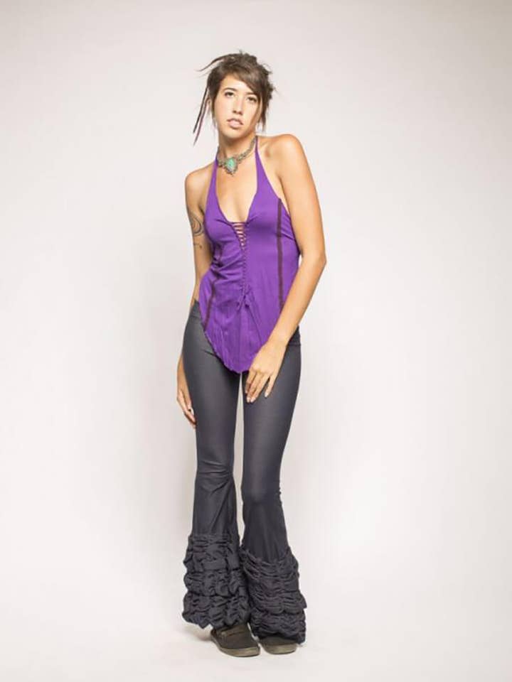 Pantaloni a Zampa con Volant in Lycra per la vendita all'ingrosso da parte di Omni Collection