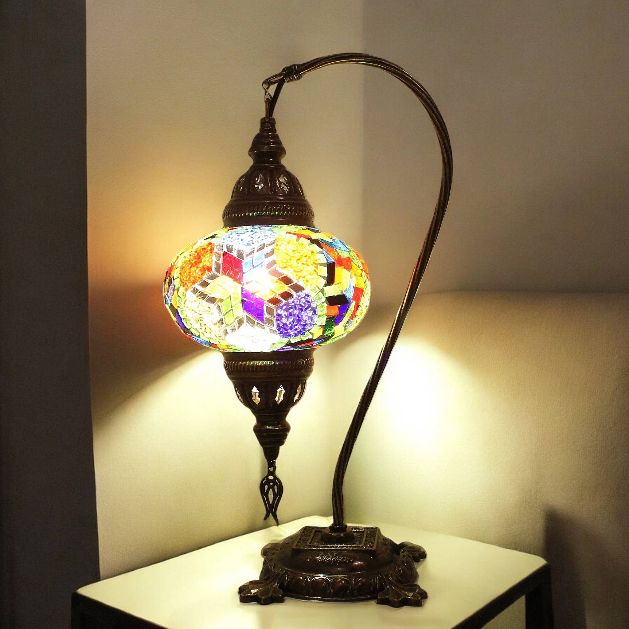 Import Corner - Venta al por mayor Lámparas decorativas/de escritorio - Lámpara de mesa con cuello de cisne mosaico de 7" - Base cuadrada5