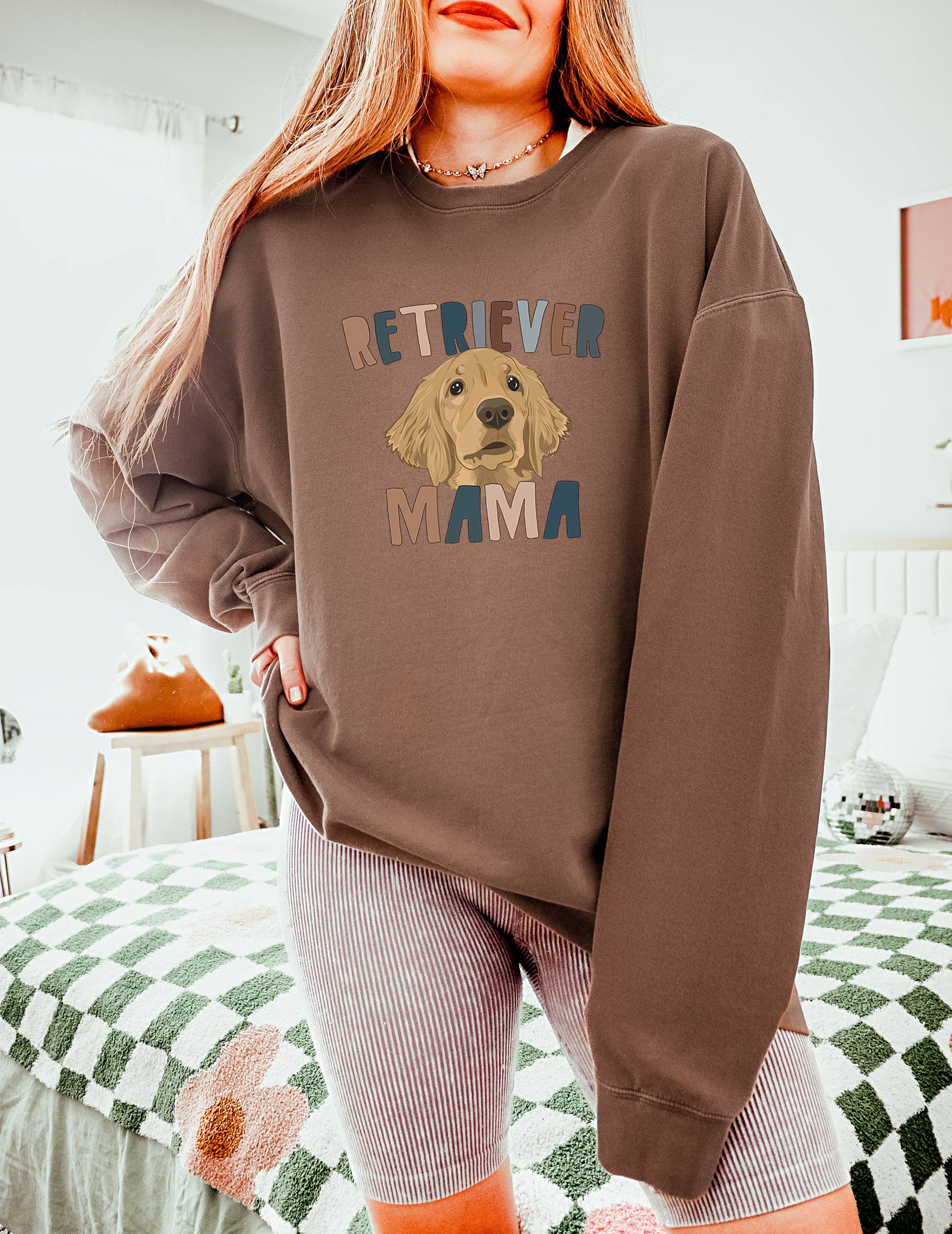 Verita Culture - Wholesale Graphic Sweatshirt - Women's - Golden Retriever Cute Dog Mom Comfort Colors Sweatshirt1