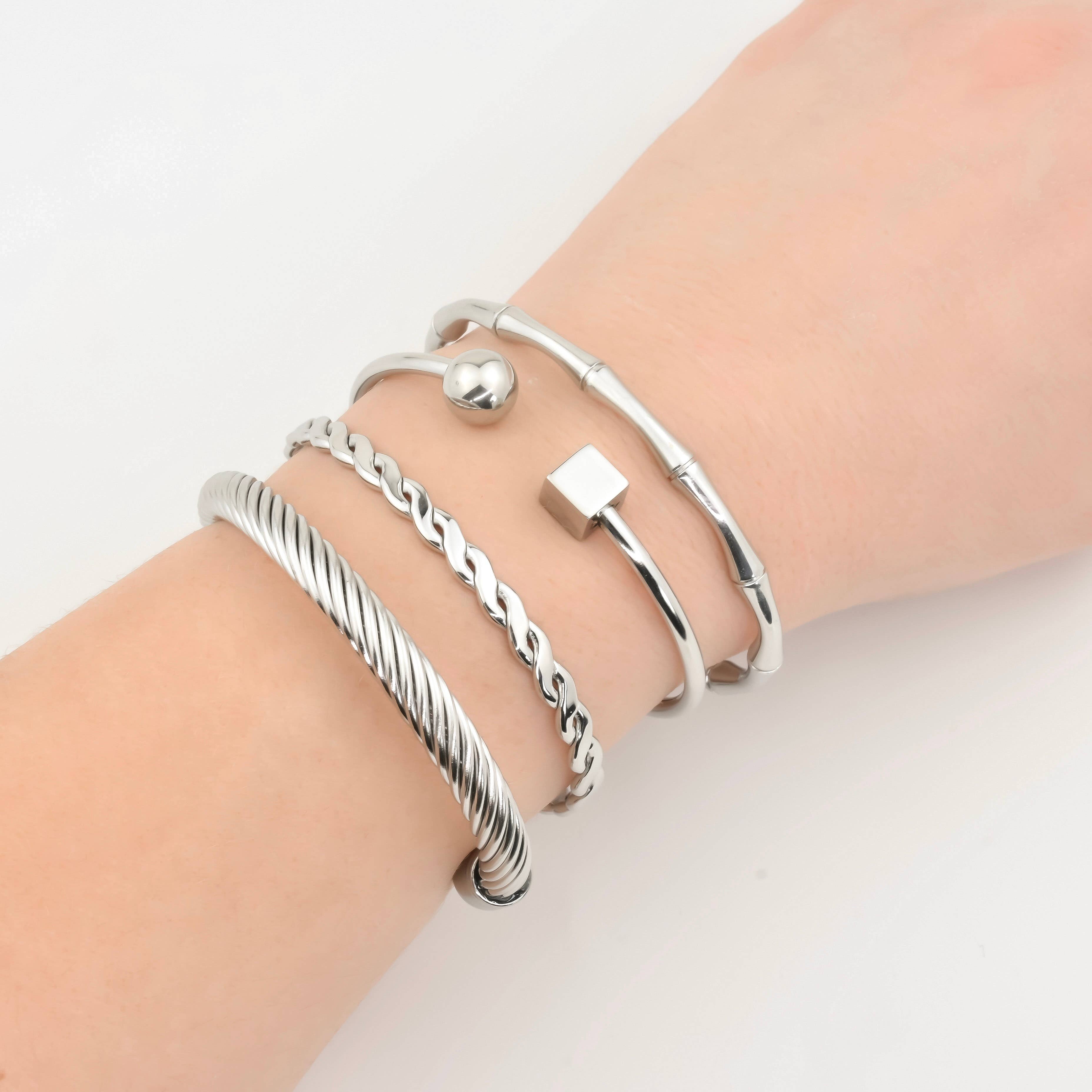 Blueyejewelry – Engroshandel Manchetarmbånd – Guldarmbånd - Vandtætte markante manchetter - Armring3