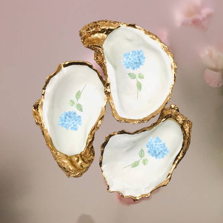 Plat à anneaux en forme d'hortensia (simple) en forme de coquille d'huître pour la vente par Willett and Co