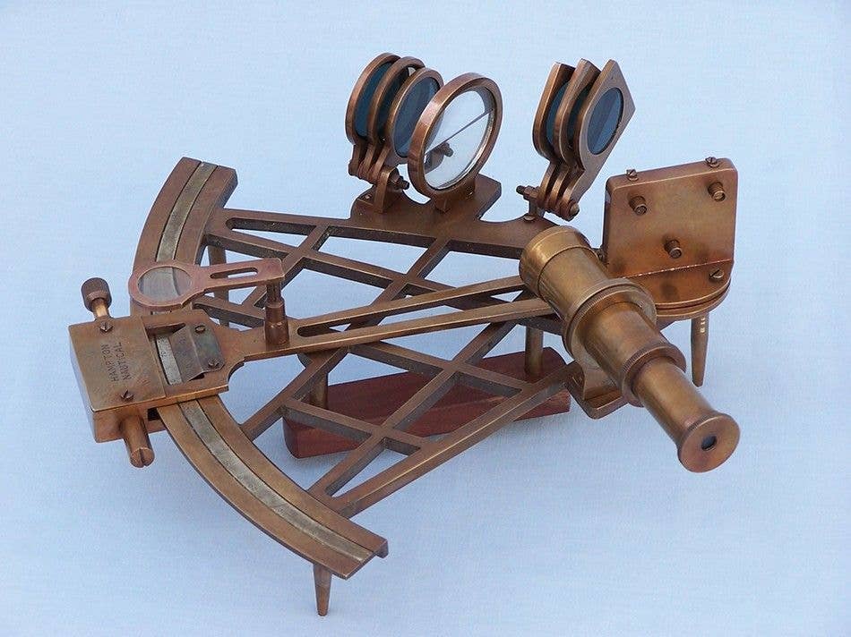 Hampton Ironworks – wholesale Decorative tabletop object – Admiral's Antique Brass Sextant 12"" with Rosewood Box2
