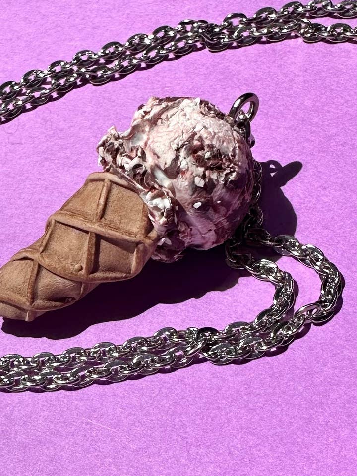 Colar gelado por atacado de She makes clay