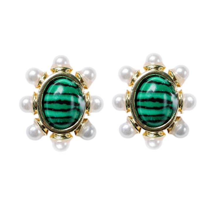 Clous d'oreilles ovales en malachite verte et perles pour la vente par St Armands Designs of Sarasota