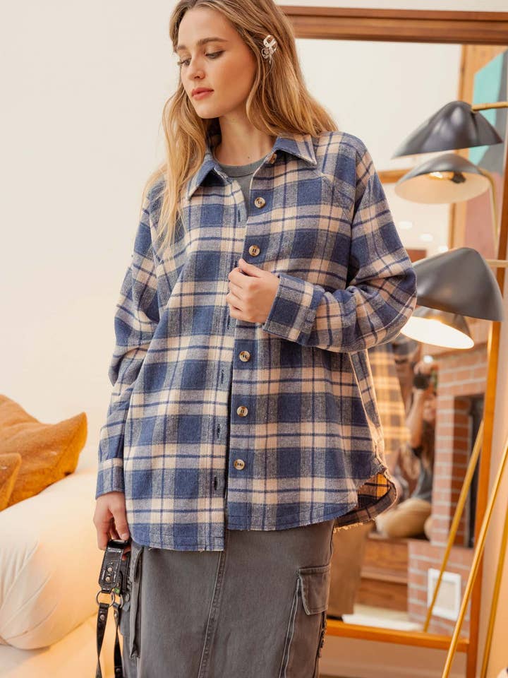 Blu Pepper - Wholesale Blouse - Women's - OVERSIZED COLLARED LONG SLEEVE BUTTON DOWN SHIRT