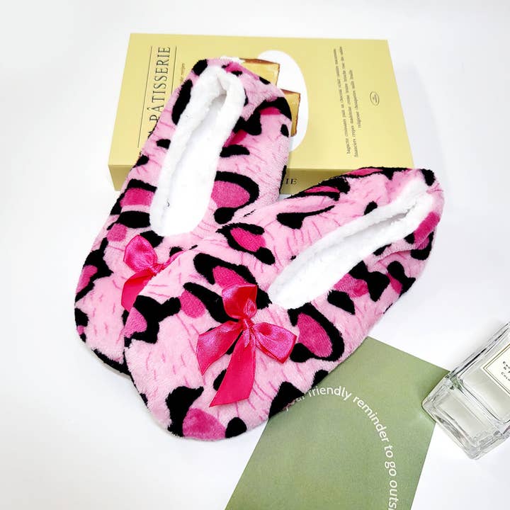 Assorted Color Leopard Fuzzy Indoor Slipper Shoes for wholesale on Faire