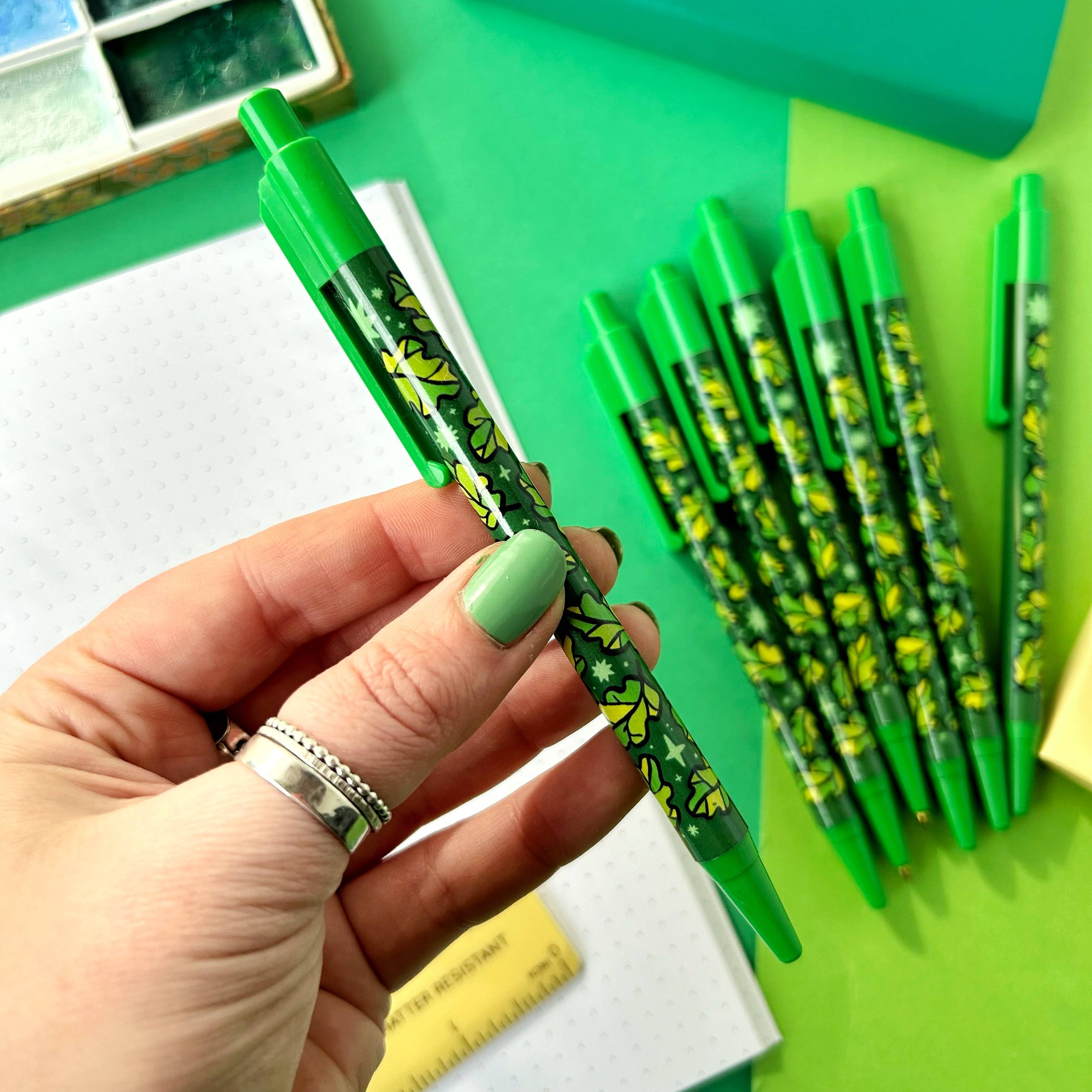 Stacey McEvoy Caunt – wholesale Pen – Oak Leaves Pen2