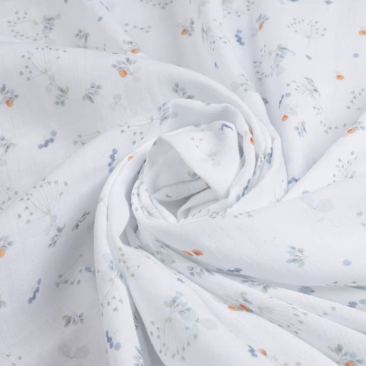 Langes Kleid aus Musselin – Blaue Felder für den Großhandel von JERA MINI