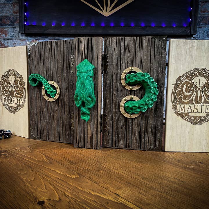 Fandomonium - Wholesale Board Game - Cthulhu's Curse Dungeon Master Screen2