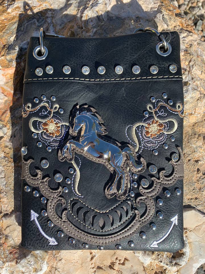 CHIC174 - DIFFÉRENTES COULEURS DISPONIBLES pour la vente par The Chic Bag