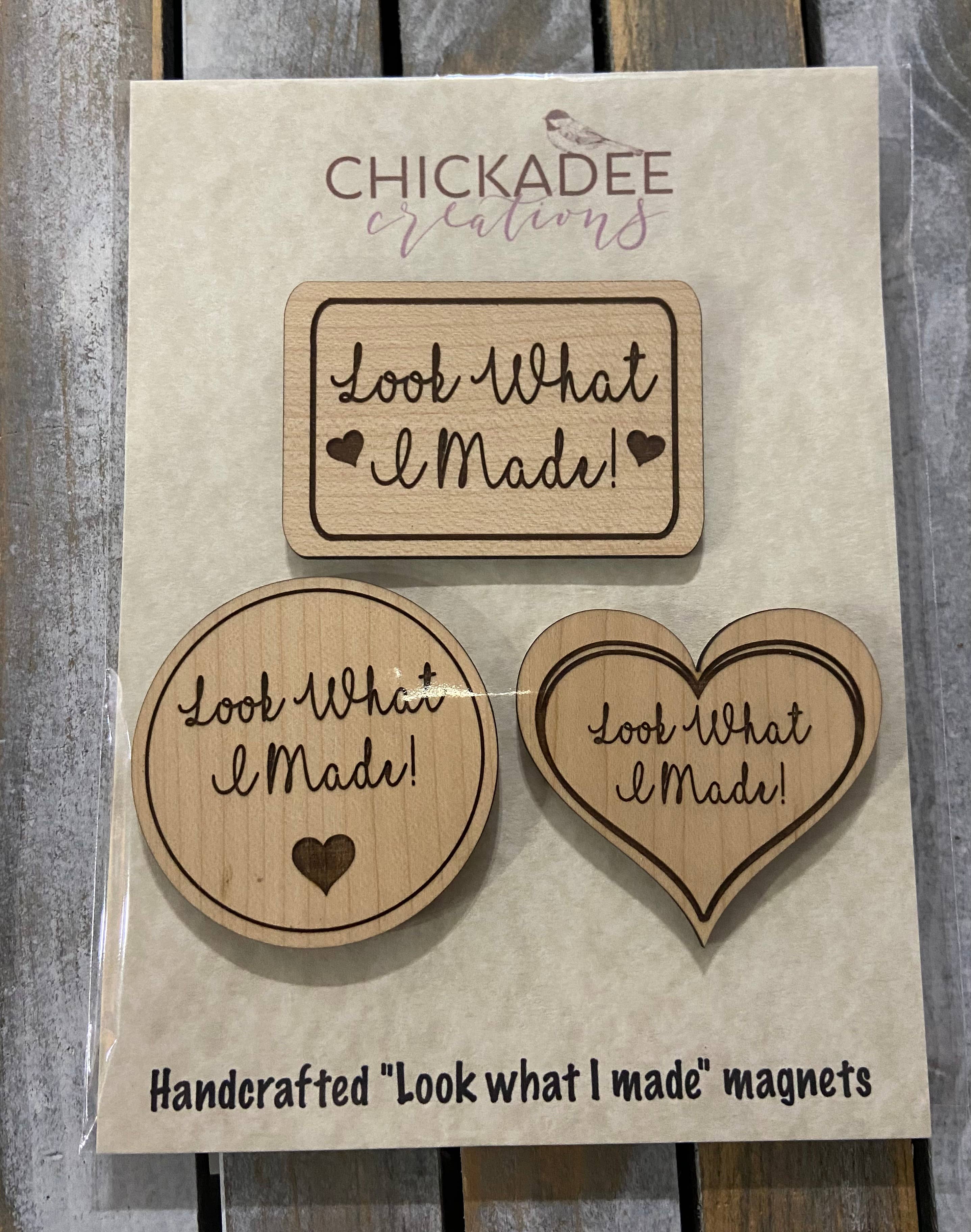 Chickadee Creations - Vente Aimants - Aimant Look What I Made pour réfrigérateur, présentoir d'œuvres d'art pour enfants (3)3