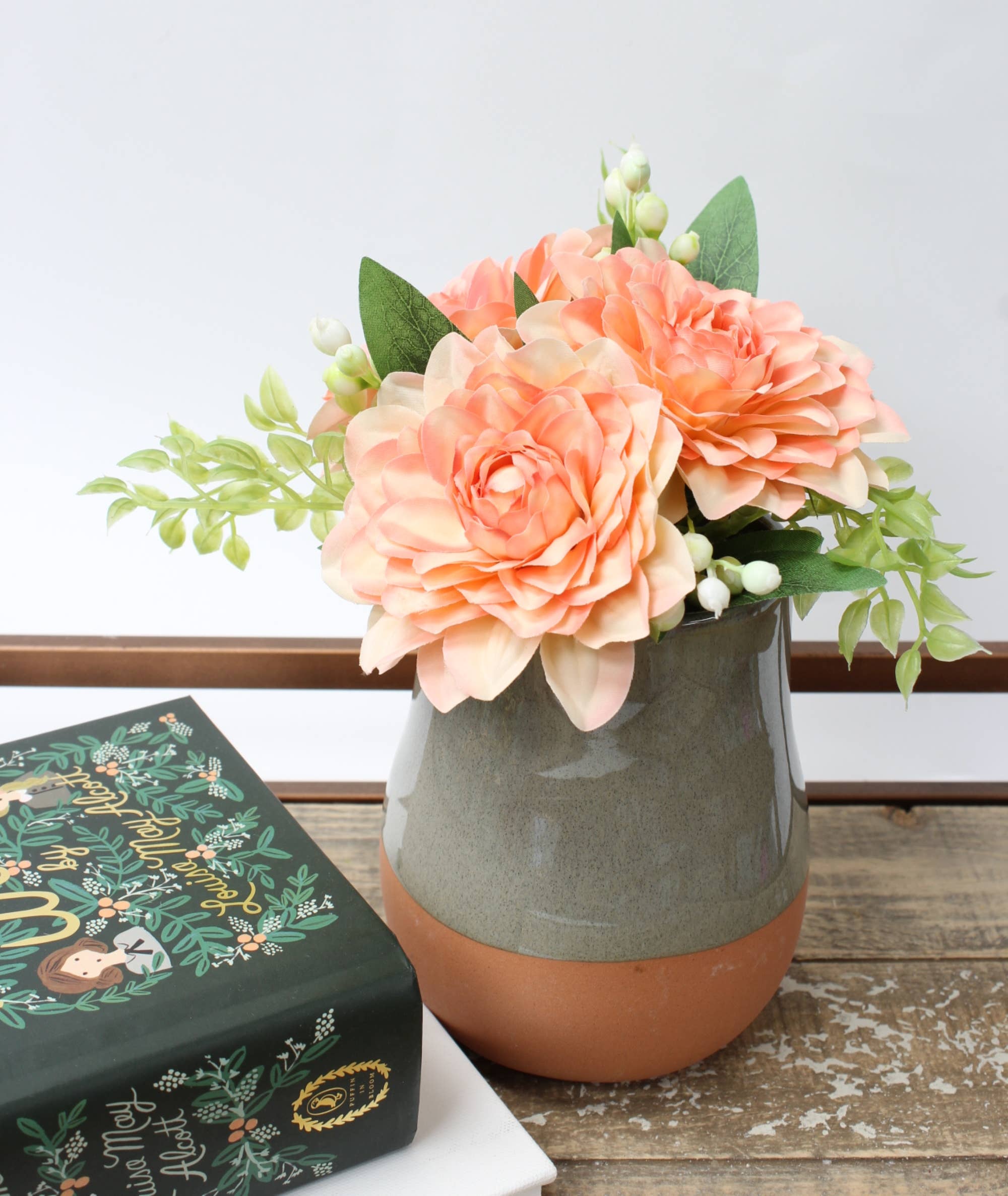 Angel Isabella - Wholesale Artificial Flowers - 9"-Traditional Artificial Silk Dahlia-3 Stems4