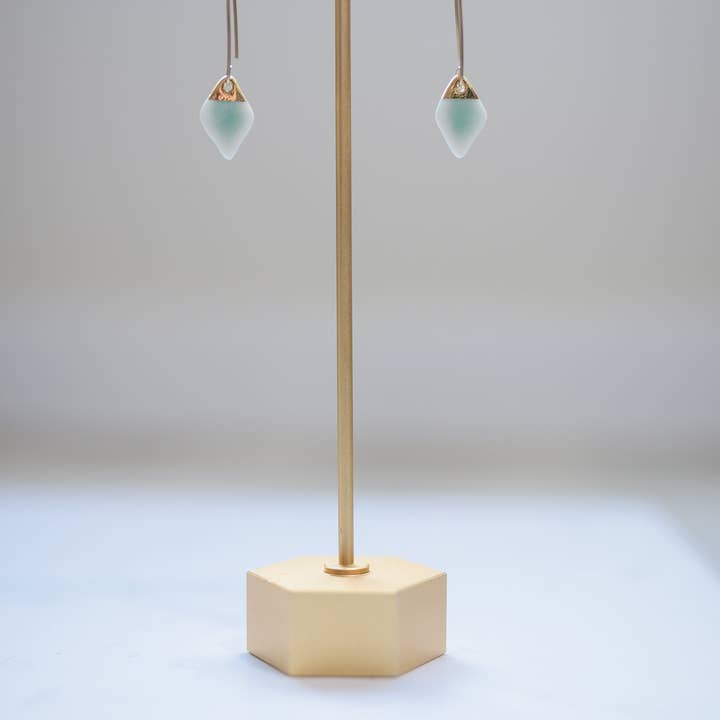 Orecchino Evie Drop per la vendita all'ingrosso da parte di Sojourn Studio