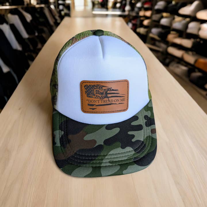 2A Solutions - Vendita all'ingrosso Cappellino da camionista - Unisex - Cappello da camionista in pelle con toppa DTOM USA (schiuma di poliestere)