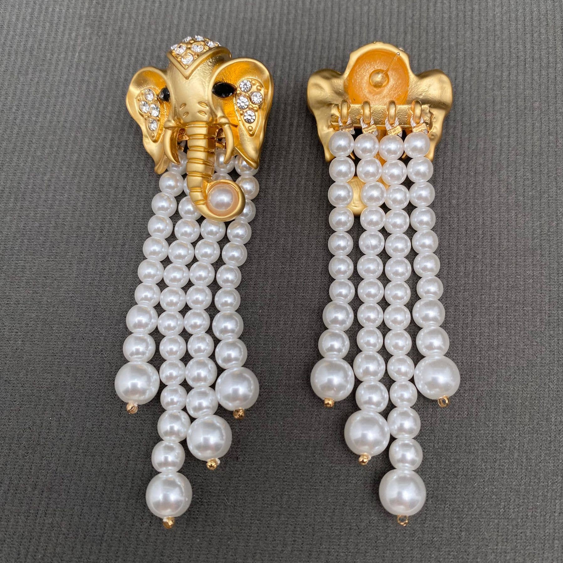 Mio Queena – Engroshandel Hængeøreringe og creoløreringe – Perle Frynser CZ Indlagte Guld Belagte Elefanthoved Ørestikker2