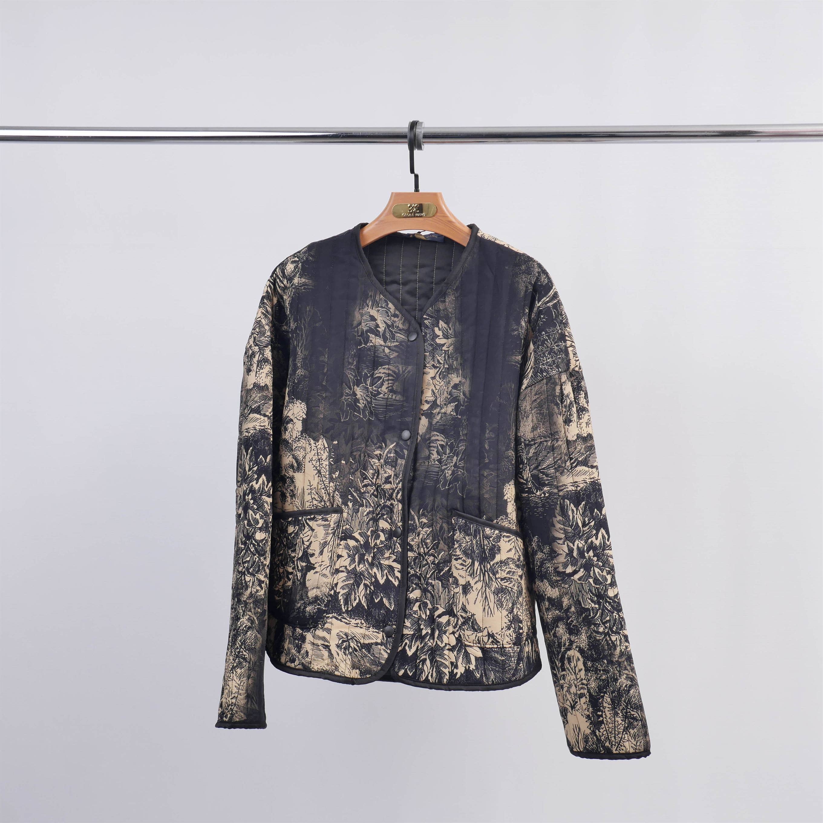 Cecile Wang - Wholesale Jacket - Women's - KD9060 printed quilted jacket1