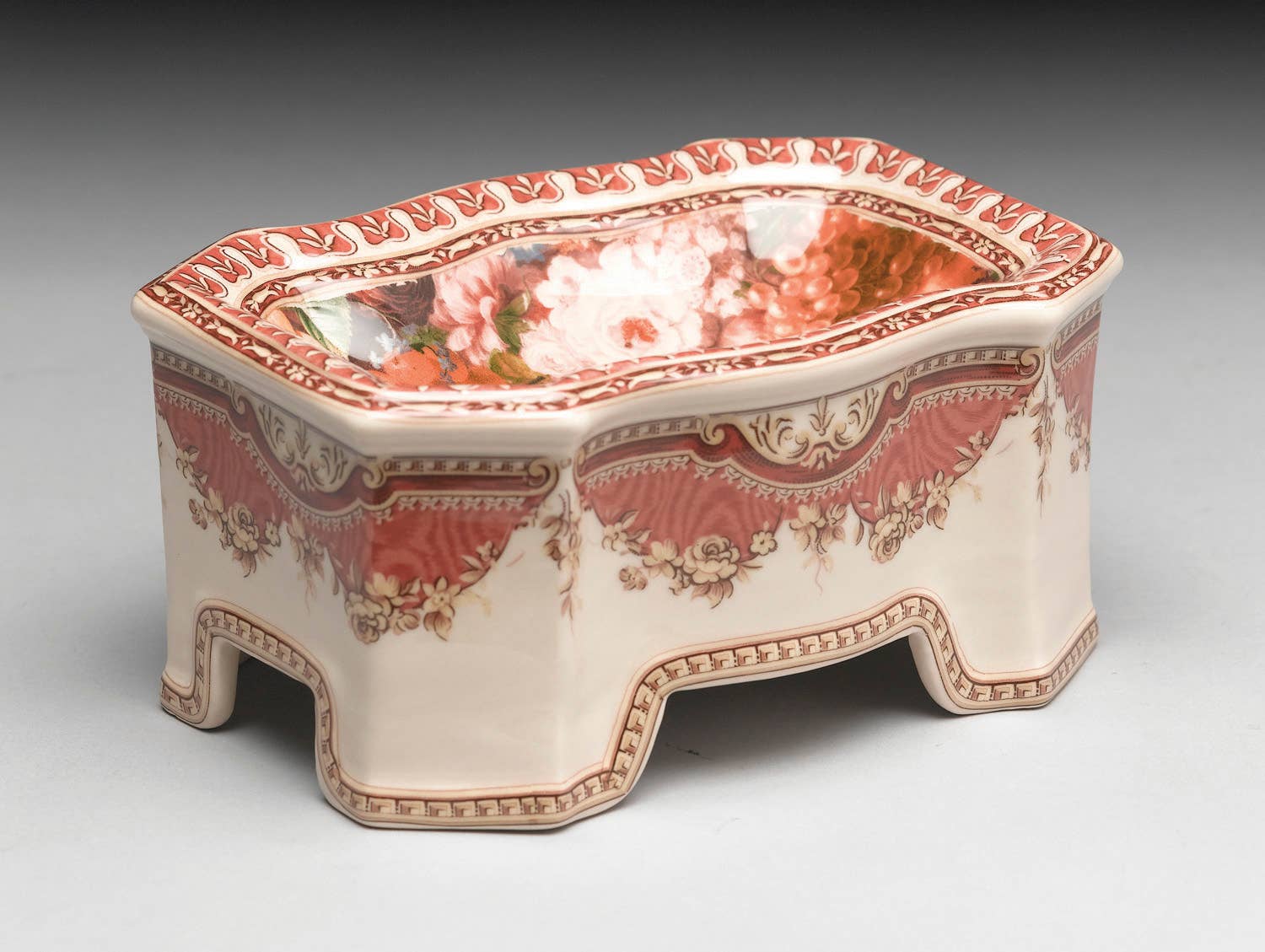 AA Importing - Vente Assiettes/plats/bols de décoration - Compote de fruits et de fleurs en porcelaine