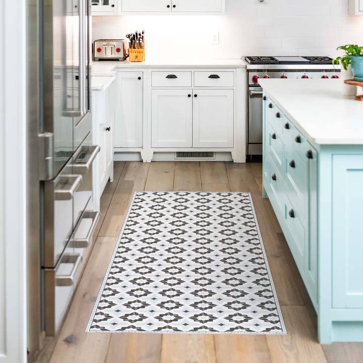 Plancher Sarah pour la vente par Carolina Creekhouse