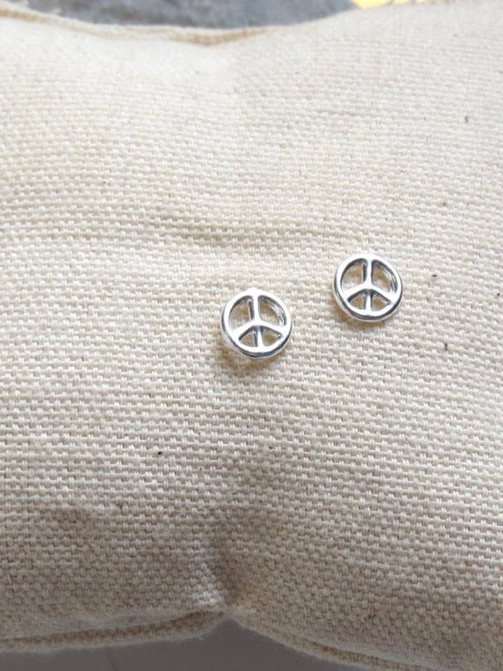 Peace oorbellen voor wholesale door BELLA BUDDHA BEADS