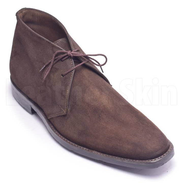 Herren braune Monk-Strap Chukka Stiefel aus Wildleder. für den Großhandel von Leather Skin Shop