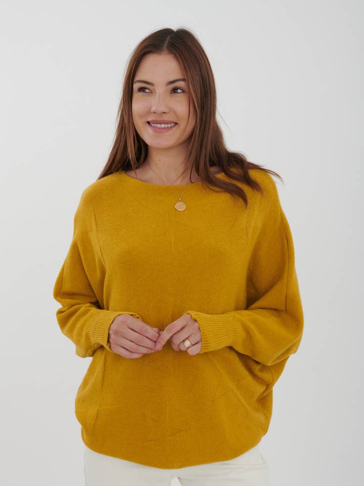 Stickad tröja med fladdermusärmar och stjärnmönster LEL-P0098 för wholesale av ORNELLA PARIS