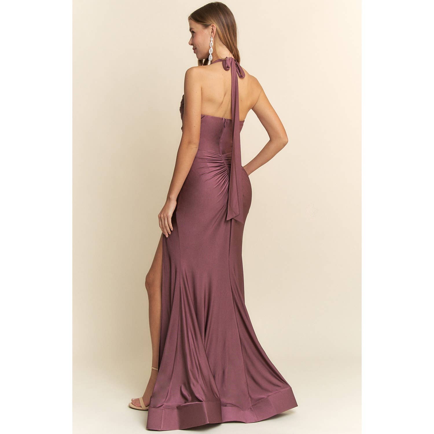 Maniju - Vendita all'ingrosso Vestito - Donna - Scollo a barchetta con dettaglio arricciato Maxi MF226085