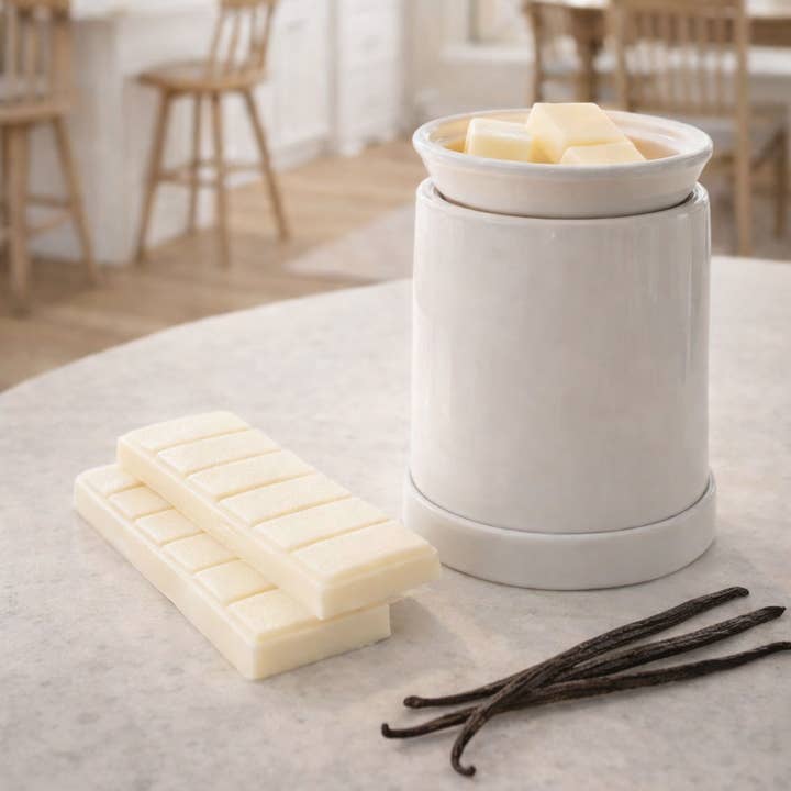 Cire à la vanille fondue pour la vente par Legrify Inspired Luxury Candles & Home Fragrance