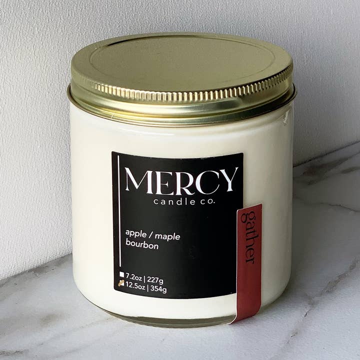 Samla signatur ljus för wholesale av Mercy Candle Co.