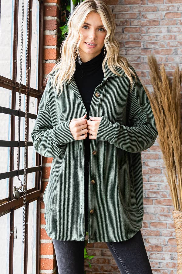 7th Ray – Großhandel Hemdjacke/Shacket – Damen – Solide Rippe Knopfleiste Seitentaschen Langarm Shacket T525620